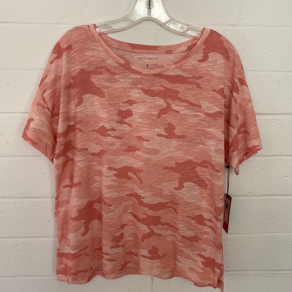 Vince Camuto Camo Short Sleeve Top M NWT - Picture 1 of 10